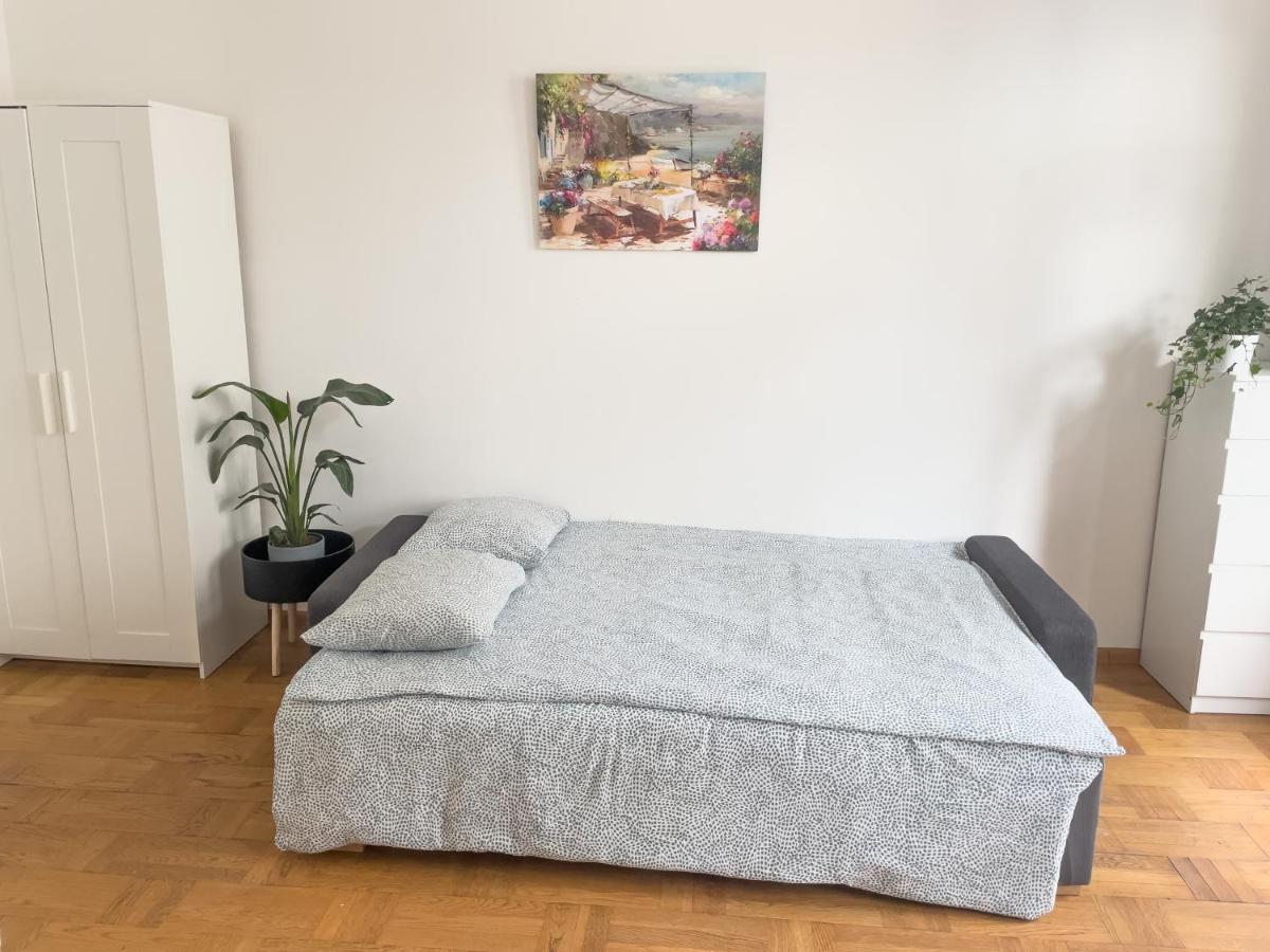 Appartement Sunny Studio Near Central Station à Vienne Extérieur photo